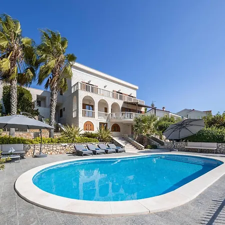 Villa Paradise Heated Pool Near Sea Jacuzzi Sauna Donji Okrug (Ciovo)