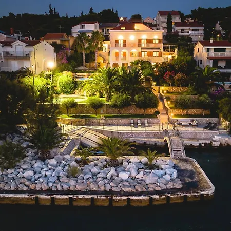 Paradise Heated Pool Near Sea Jacuzzi Sauna Donji Okrug (Ciovo)