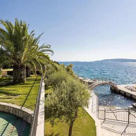 Paradise Heated Pool Near Sea Jacuzzi Sauna *